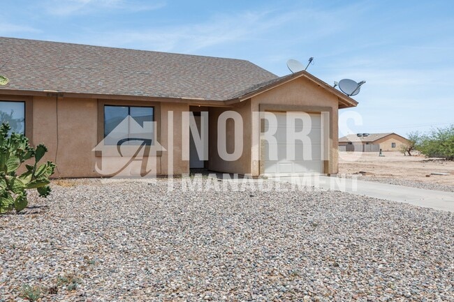 Photo - Perfect Duplex in Arizona City Unit #B (323)
