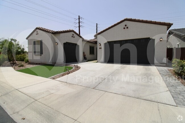Building Photo - 259 E Sagittarius Pl Rental