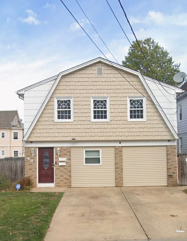 Building Photo - 44 Pulaski Ave Unit Apartment 1