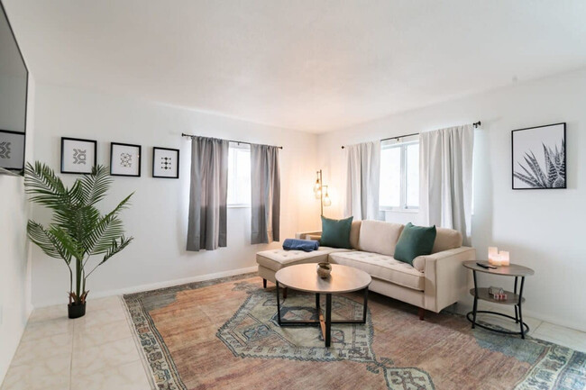 Building Photo - 505 Fillmore Ave Rental