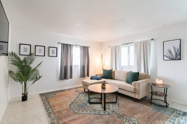 Building Photo - 505 Fillmore Ave Unit ID1044350P Rental