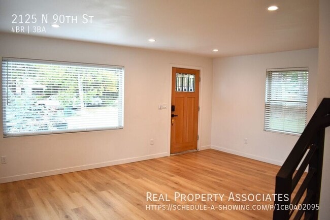 Photo - 2125 N 90th St