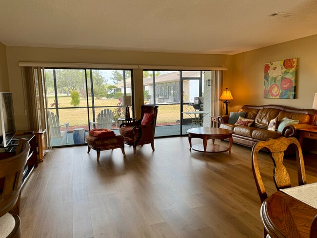 Photo - 110 Cypress Pl