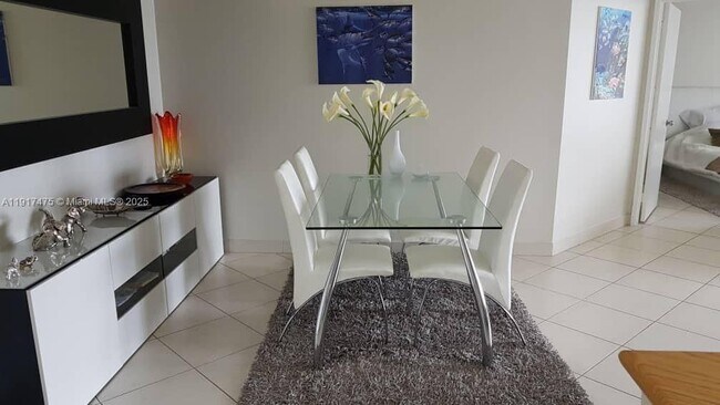 Photo - 3400 NE 192 St Unidad 1010