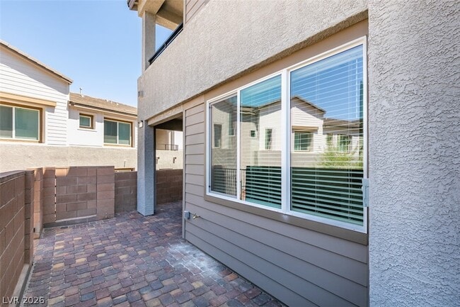 1031 Valeria Rdg Ln