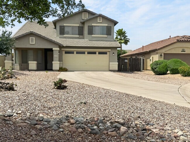 Photo - Beautifu;l 4Bed/2.5Bath, Private Pool Home!