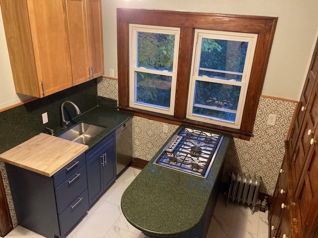 new kitchen Bosch appliances/ dishwasher! - 117 Green St Apartments Unit 2