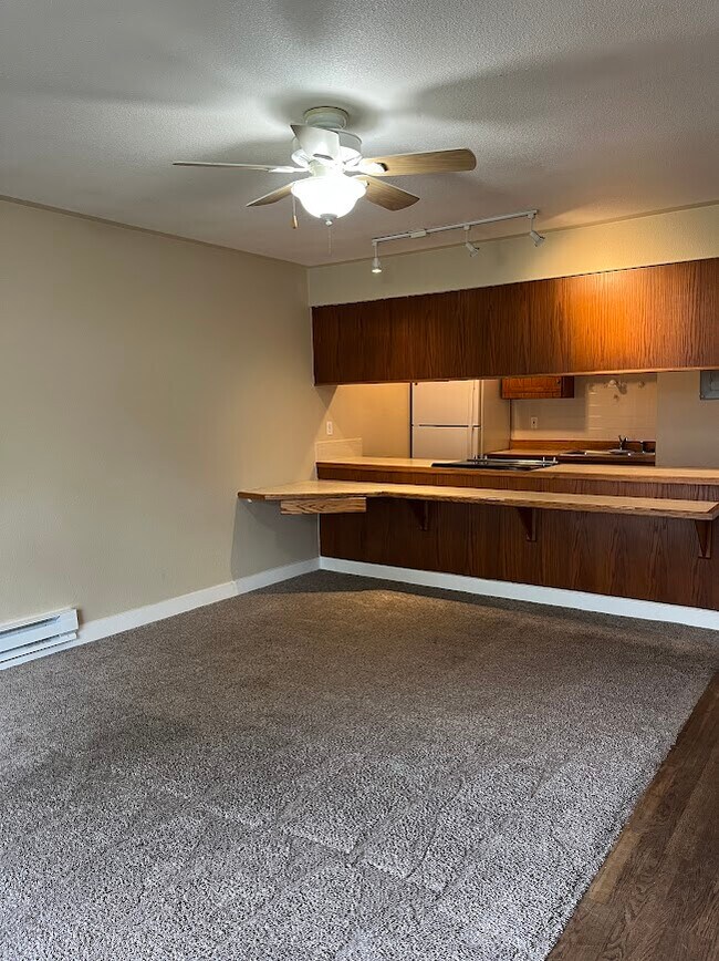 Photo - 806 Stone Mountain Dr