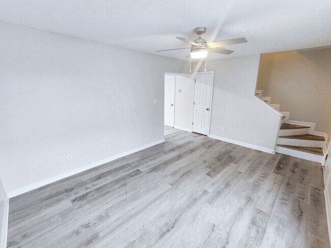 Photo - 213 Alpine Dr Unidad A