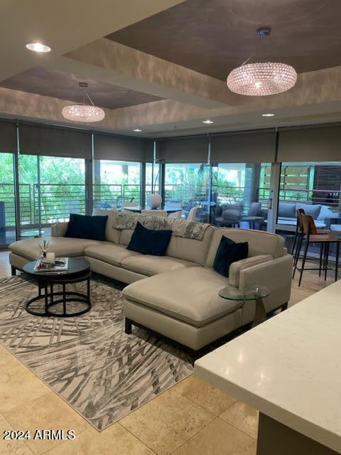 7127 E Rancho Vista Dr Unidad 2001