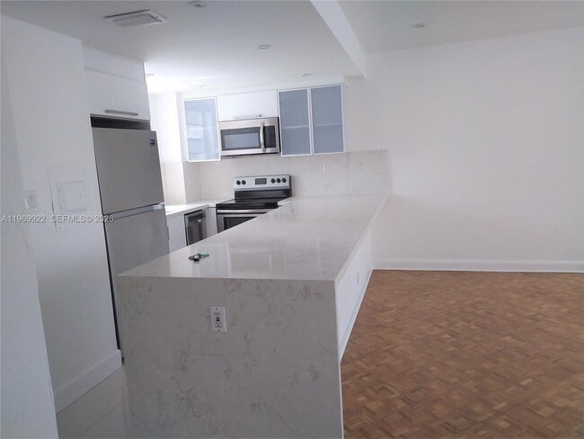 Photo - 3301 NE 5th Ave Unidad 1203