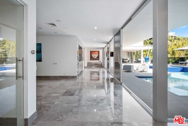 Photo - 1250 Angelo Dr