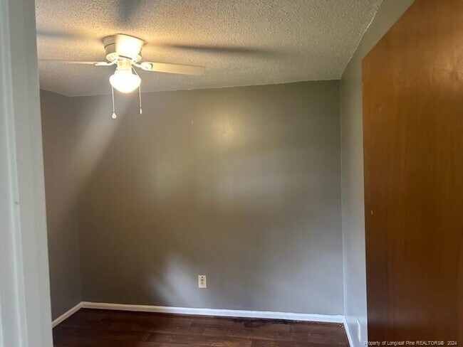 Photo - 1630 Murchison Rd