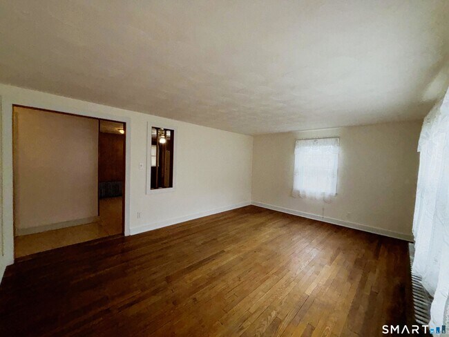 127 Booth St Unit 1st Floor