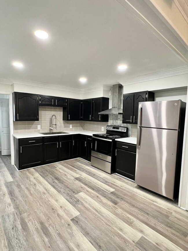 Photo - 3 Bedroom 2 Bath City Home Available