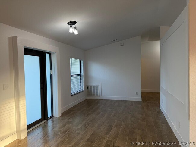 Photo - 1566 SE Sutton St