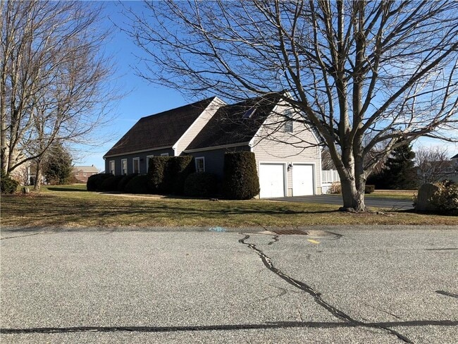 Building Photo - 135 Spring Hill Rd