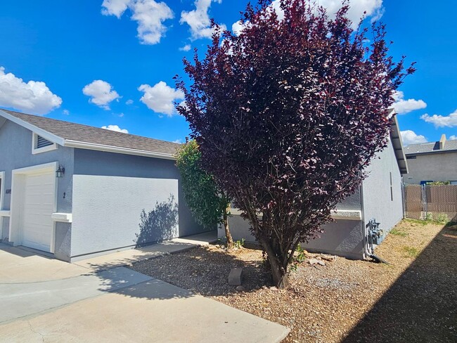 Photo - Beautiful remodeled 2 bed 2 bath home in Prescott Valley!