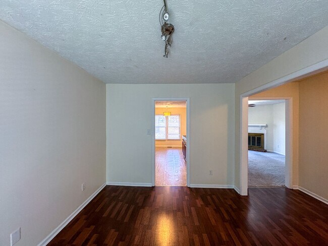 Photo - Lovely 3 Bed 2 Bath Home with Fenced Backyard