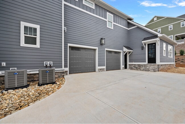 Photo - 805 Naples Dr