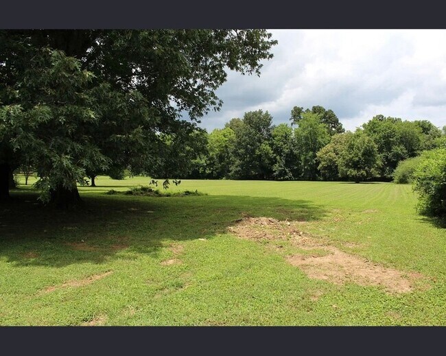 Photo - 214 Haynes Dr