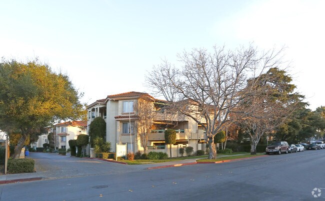 Rancho Verde Apartments - Rancho Verde Apartments