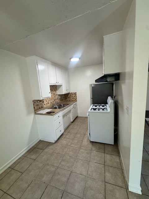 Building Photo - 8356 Amigo Ave Unit 2