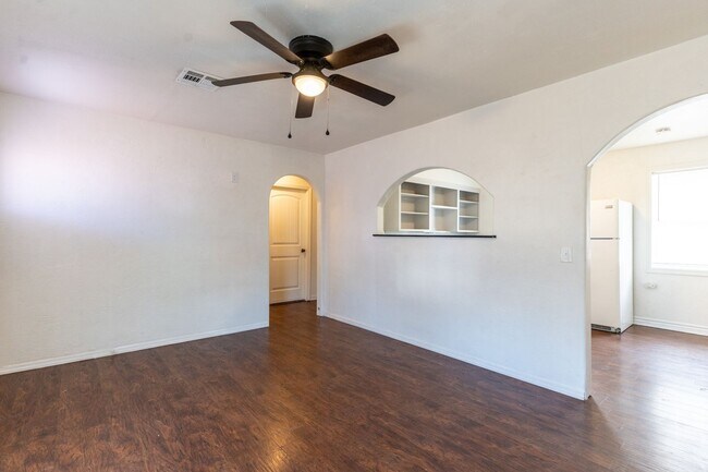 1621 Thompson Dr