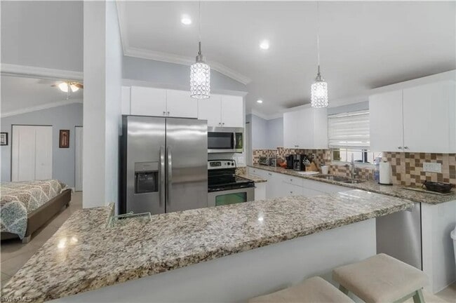 Photo - 3 Bedroom 2 Bathroom POOL HOME
