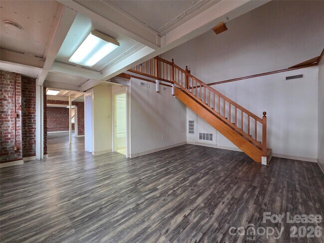 Photo - 203 W Liberty St Unit 2W