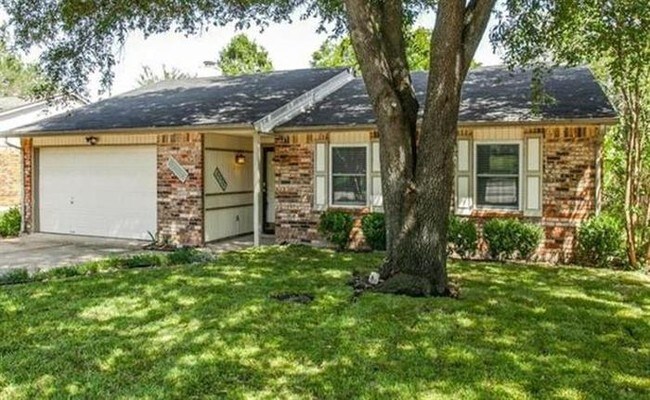 6026 Lakecrest Dr Garland Tx 75043 Rental For Rent In Garland