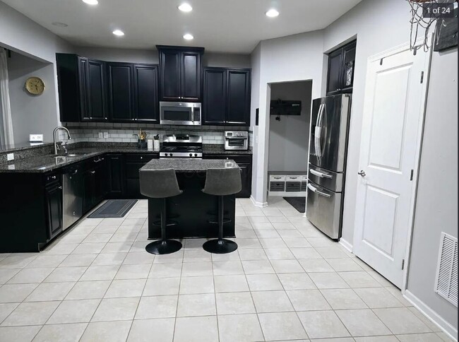 Photo - 406 Justice Way