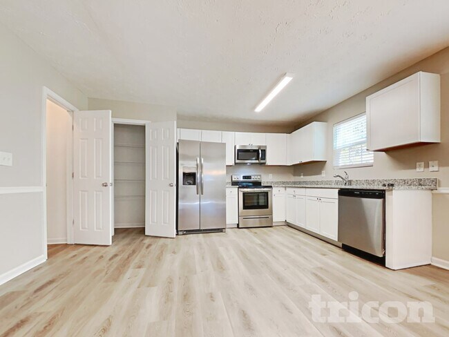 Photo - 130 Patterson Way