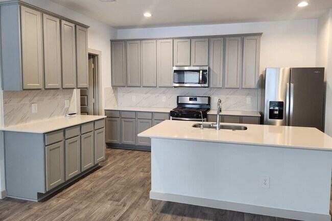 7106 Marina Hts Wy