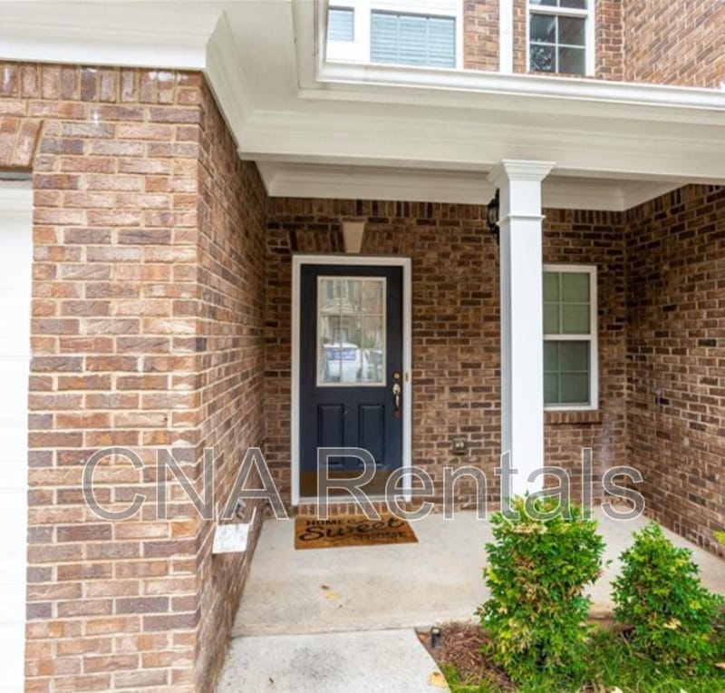 Photo - 1747 Oak Brook Ln NW