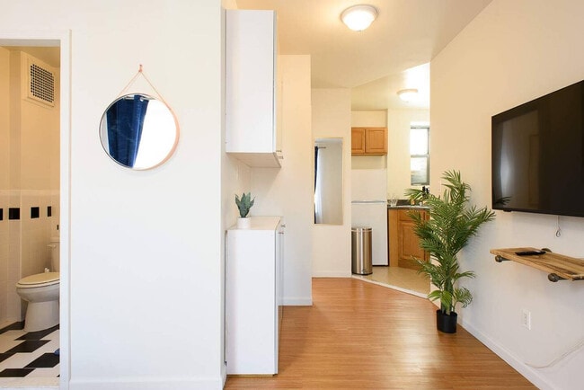 Photo - 180 1st Ave Unit SI ID1604409P
