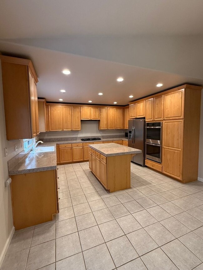 Photo - Spacious 4 Bedroom Home for Rent in Desirable Fountain Grove