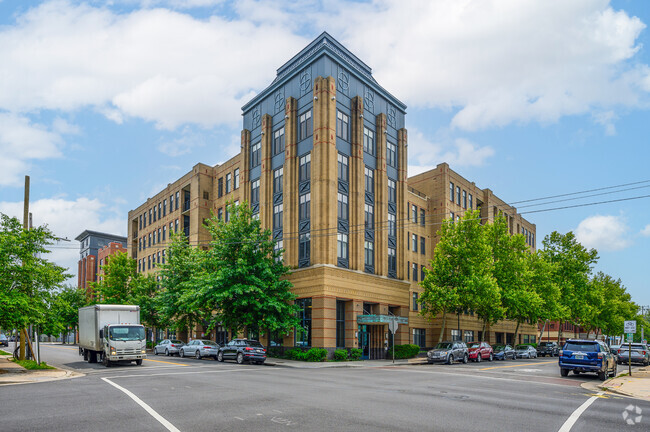 Photo - The Henry Apartments
