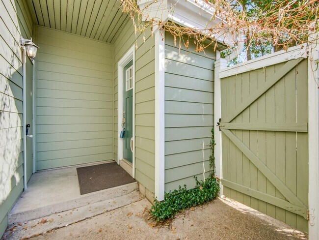 Photo - 6220 Bentwood Trail Unit 1508