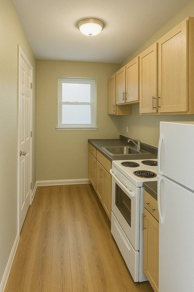 Photo - Updated 1-brm home with huge living room, ...