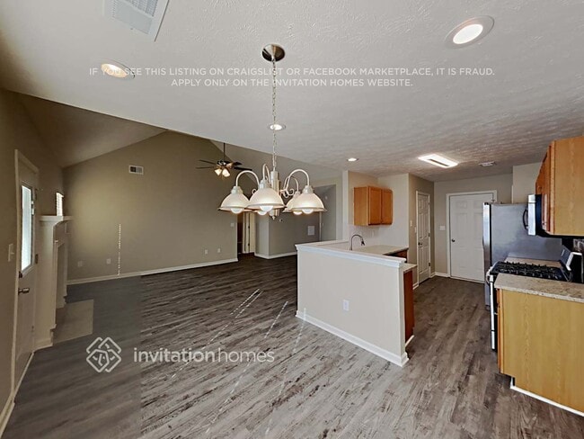 Photo - 321 St Charles Ave