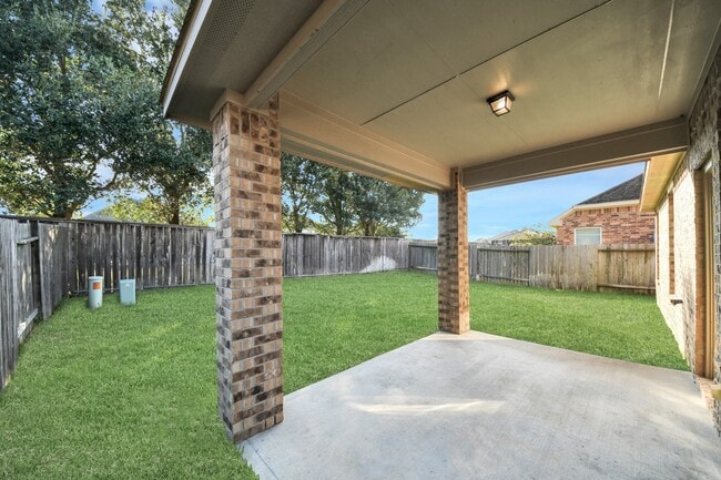 Photo - 3115 Lake Dr