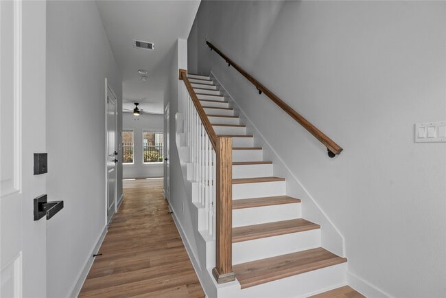 Photo - 11621 Waldemar Dr