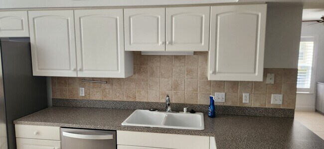 Photo - 4925 Sandra Bay Dr Unit BERMUDA PALMS 2-101