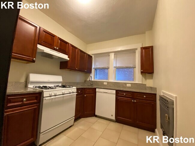 Photo - 157 Summer St Unit 2