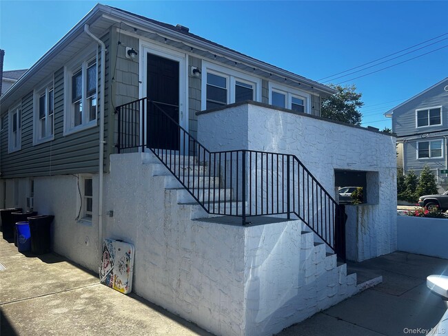 Photo - 105 Ohio Ave Unit UPPER