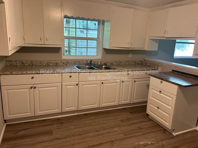 Photo - 612 N 9th St