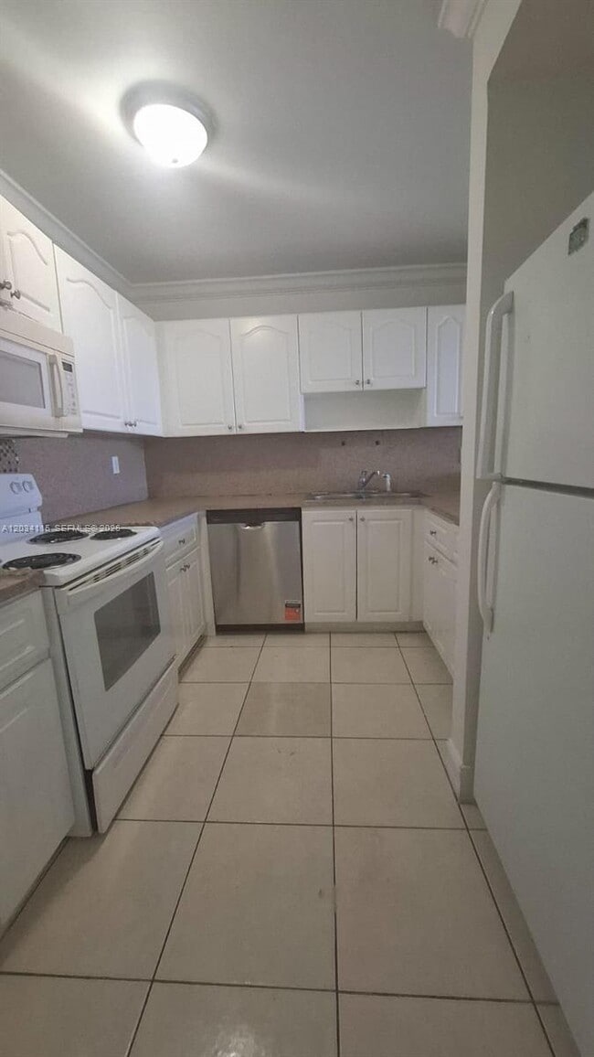 Photo - 6940 Miami Gardens Dr Unit 1-522