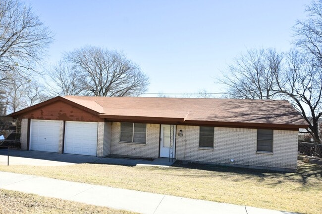 Building Photo - Copperas Cove - 3 Bed/2 Bath/2 Car Garage