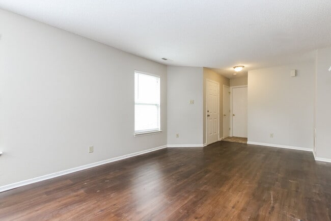 Photo - 3015 Redland Ln